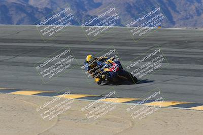 media/Mar-21-2025-CVMA Friday Practice (Fri) [[30cd4fe323]]/2-Racer 1/Session 2 (Bowl)/